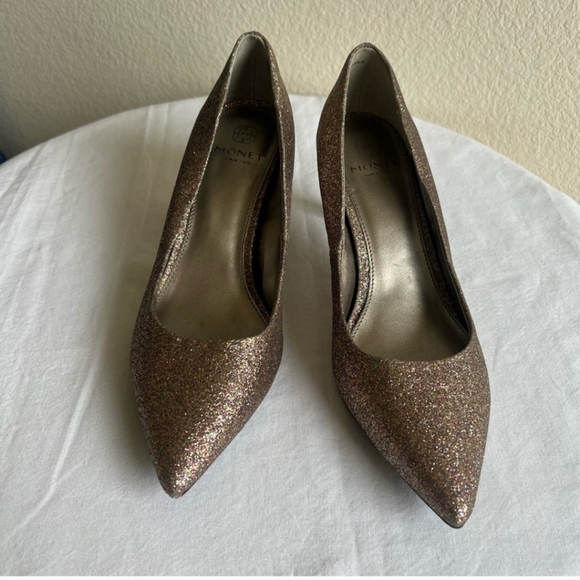 Elegant Multi Color Glitter Pumps - Picture 2 of 13
